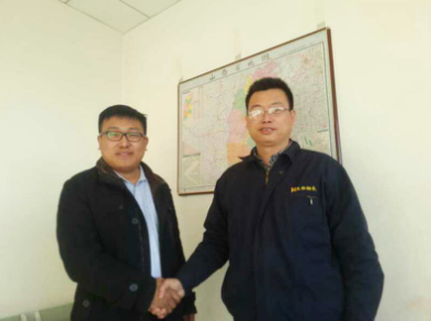 猫先生官网范总(左)与立恒钢铁集团解总(右)签约 猫先生官网范总(左)与立恒钢铁集团解总(右)签约